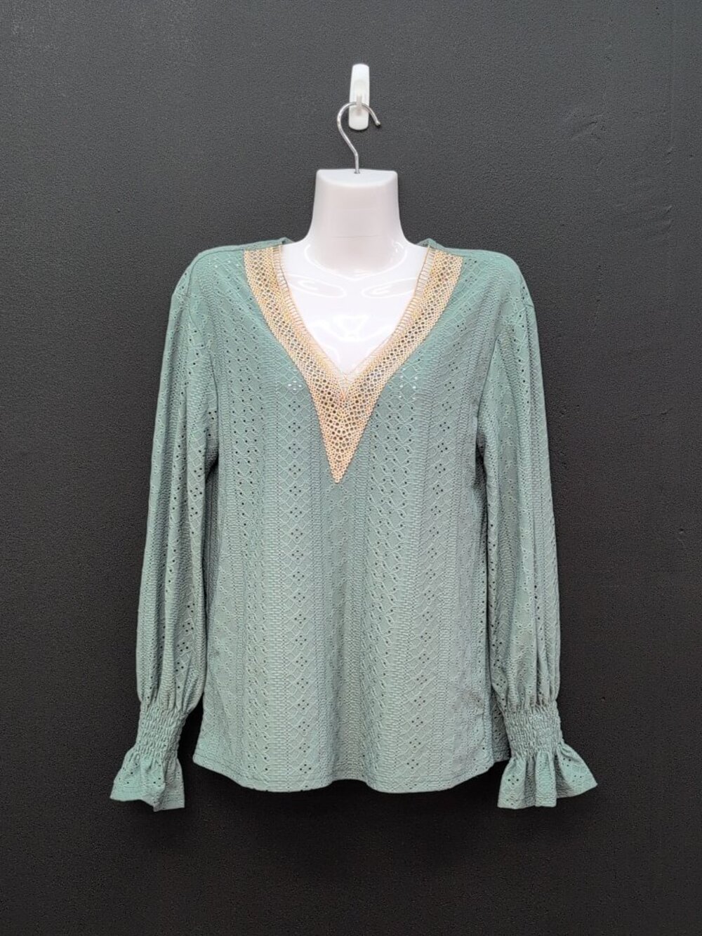 Fashion Women's Eyelet Crochet V-Neck Puff Long Sleeve Blouse Light Green Medium